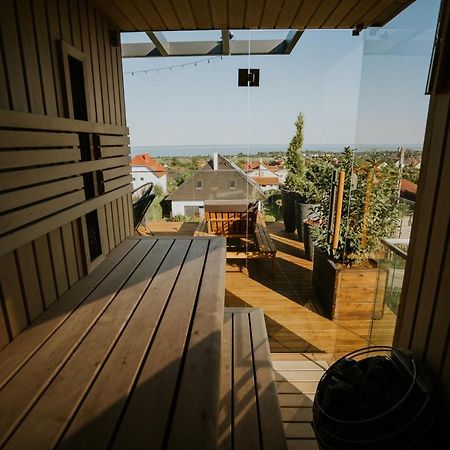 Skyline Resort Balatonalmádi エクステリア 写真