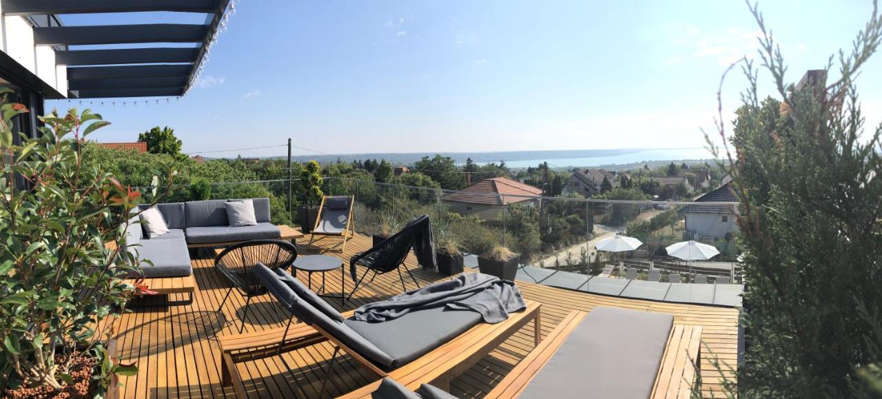 Skyline Resort Balatonalmádi エクステリア 写真